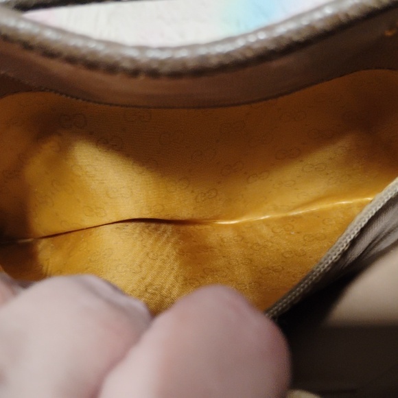 SALE! Authentic Gucci GG Supreme Drawstring Vintage Shoulder Bag - Picture 16 of 16